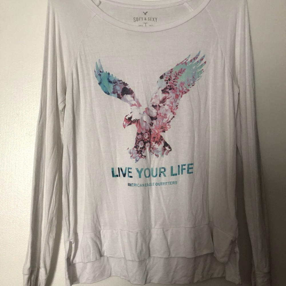 Cute, white, soft and sexy American Eagle top!